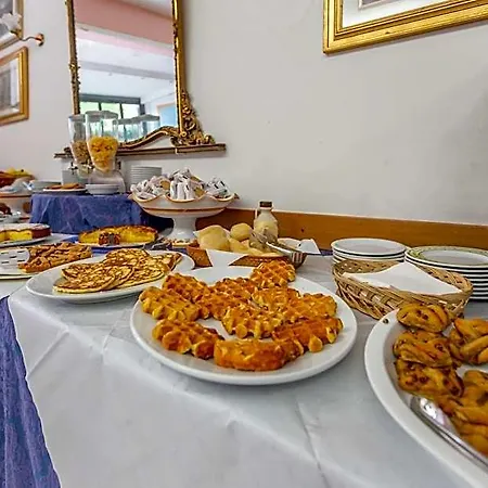 Parco Fellini Hotel 3*