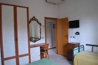 帕可费里尼酒店 3*