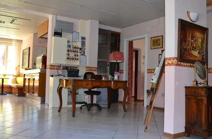 パルコ フェリーニ 3*